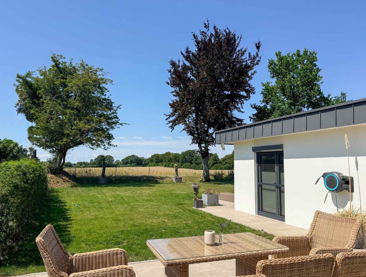 Immobilienangebot - Gettorf - Alle - Wohnen auf höchstem Niveau – moderner Bungalow mit Feldblick