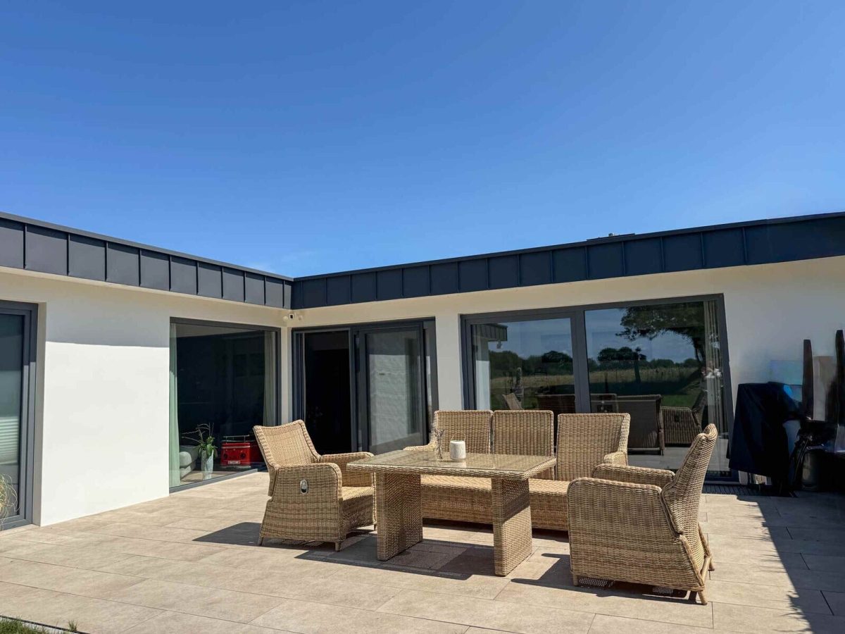 Immobilienangebot - Gettorf - Alle - Wohnen auf höchstem Niveau – moderner Bungalow mit Feldblick