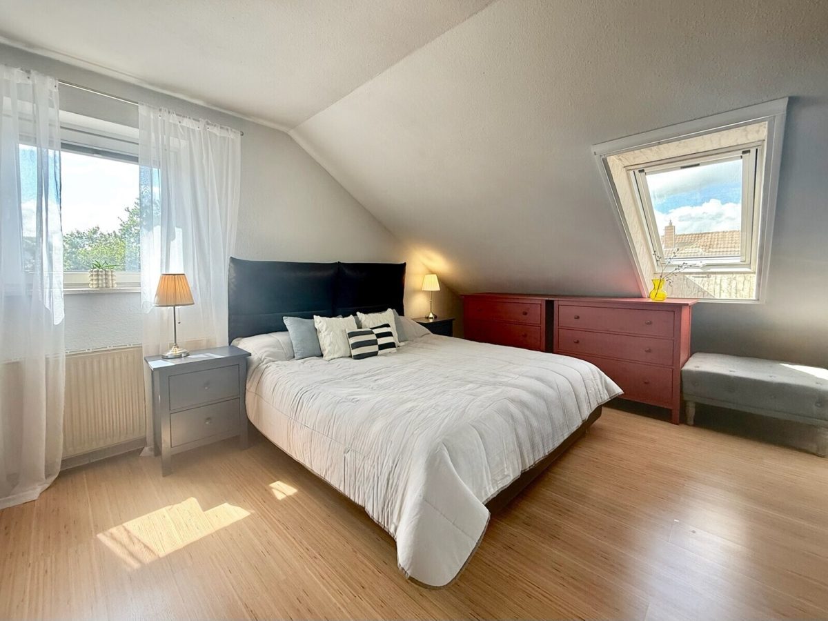 Immobilienangebot - Kiel - Alle - Ruhig, Modern und Großzügig - Reihenendhaus in Heidenberg
