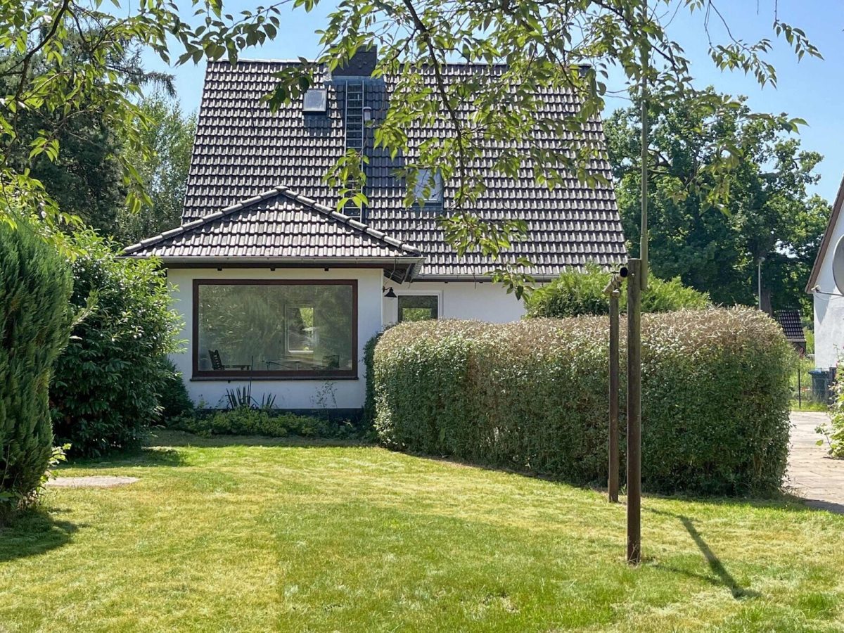 Immobilienangebot - Kiel - Alle - Modernisiert ist schon - sonniges EFH auf 1.100 m² Grundstück in Kiel-Oppendorf