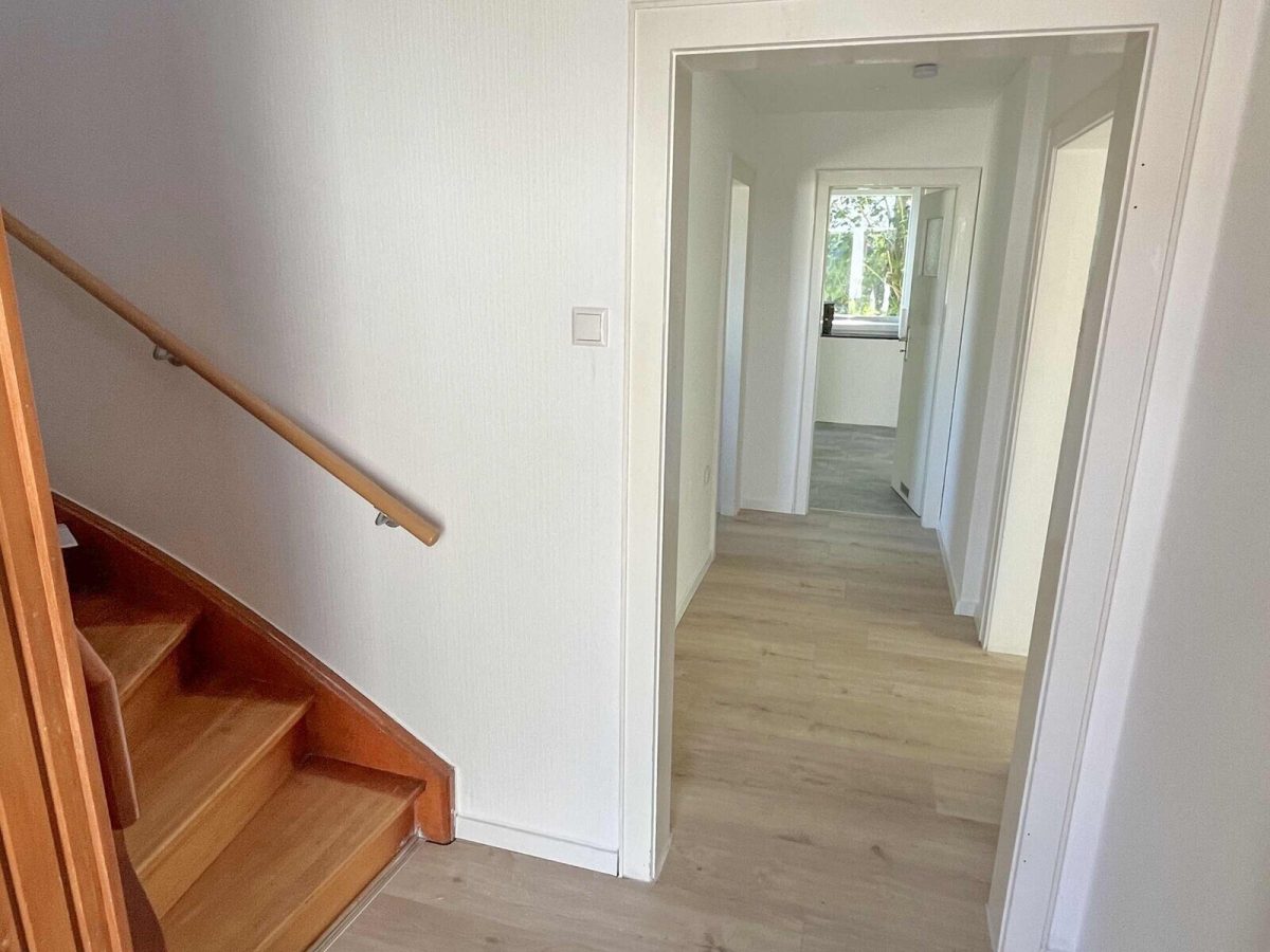 Immobilienangebot - Kiel - Alle - Modernisiert ist schon - sonniges EFH auf 1.100 m² Grundstück in Kiel-Oppendorf