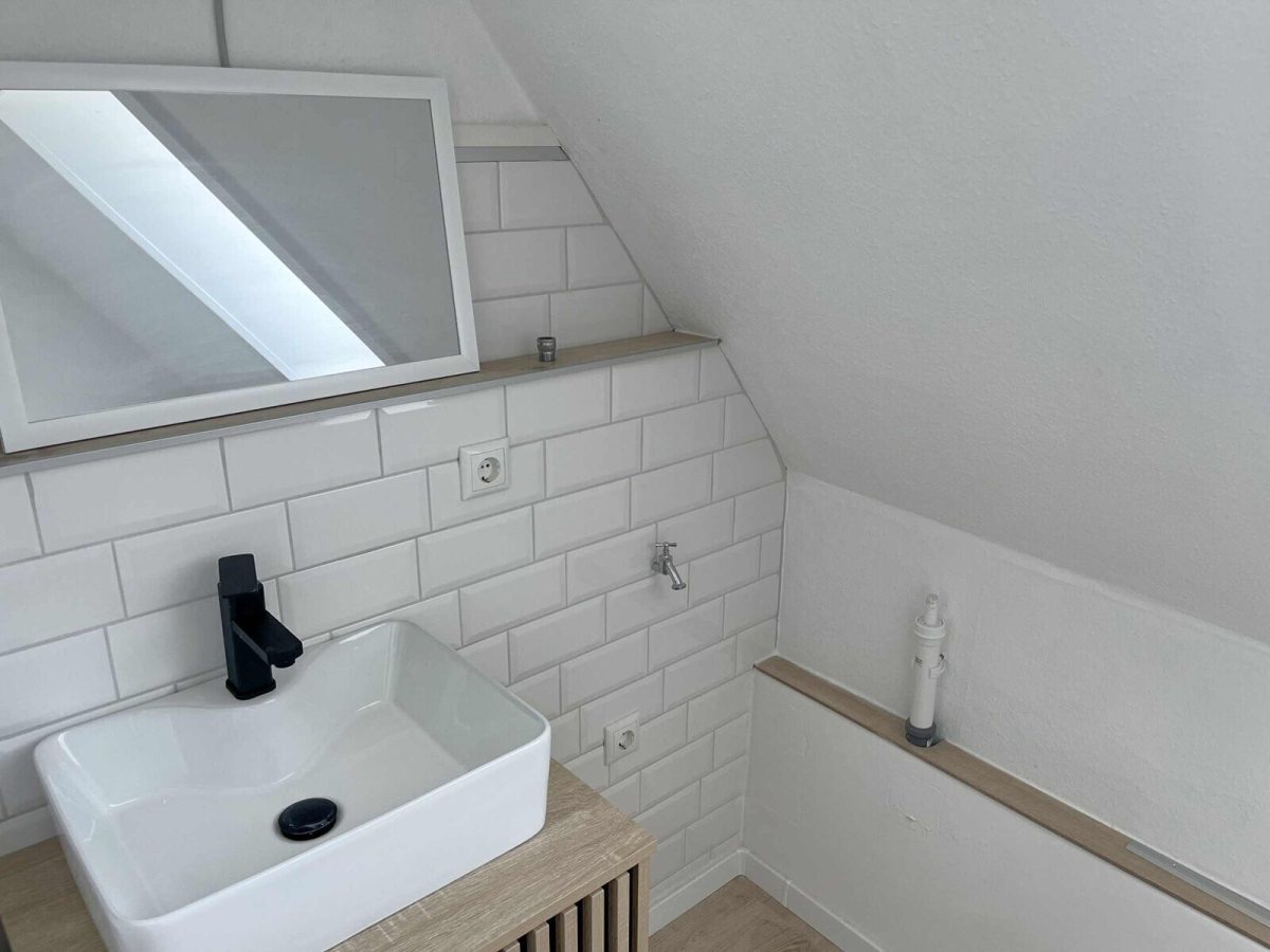 Immobilienangebot - Kiel - Alle - Modernisiert ist schon - sonniges EFH auf 1.100 m² Grundstück in Kiel-Oppendorf