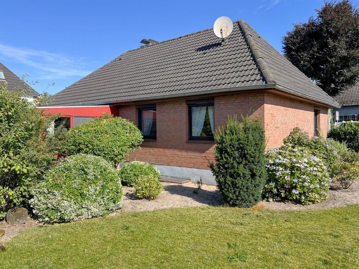 Immobilienangebot - Wasbek - Alle - Aus 1. Hand - gepflegter Walmdachbungalow im schönen Wasbek