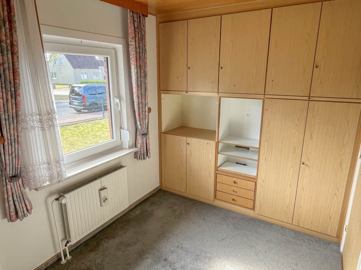 Immobilienangebot - Wasbek - Alle - Aus 1. Hand - gepflegter Walmdachbungalow im schönen Wasbek