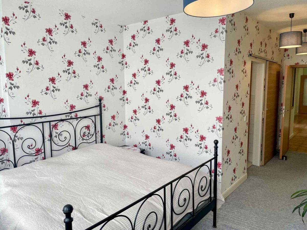Immobilienangebot - Kiel / Neumühlen-Dietrichsdorf - Alle - 3 Wohnungen bringen Mieteinnahmen - Die 4 gehört Ihnen - Mehrfamilienhaus in Kiel -Dietrichsdorf