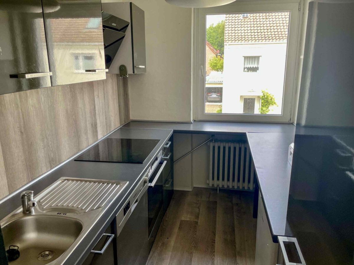 Immobilienangebot - Kiel / Neumühlen-Dietrichsdorf - Alle - 3 Wohnungen bringen Mieteinnahmen - Die 4 gehört Ihnen - Mehrfamilienhaus in Kiel -Dietrichsdorf