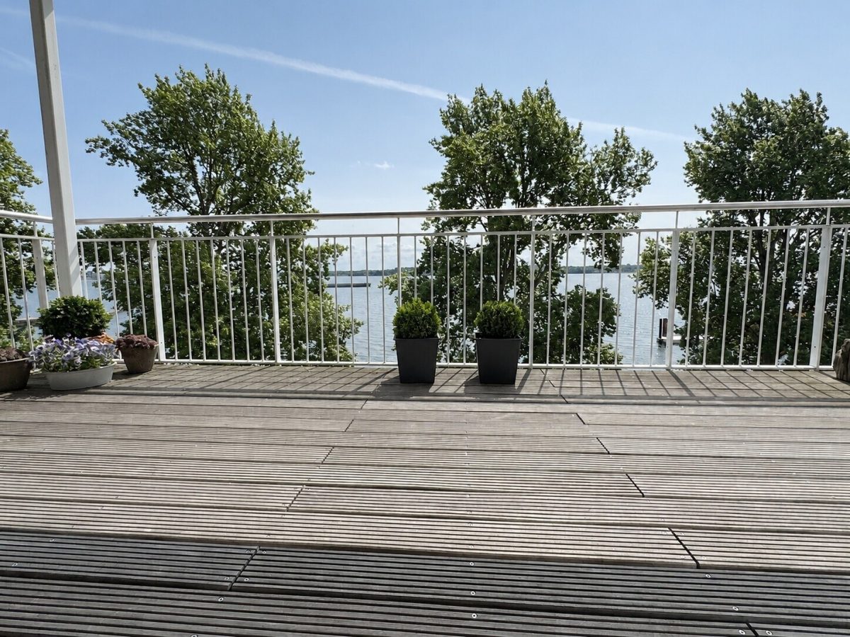 Immobilienangebot - Kiel / Holtenau - Alle - Fördeblick in erster Reihe - exklusives Wohnen in Kiel - Holtenau