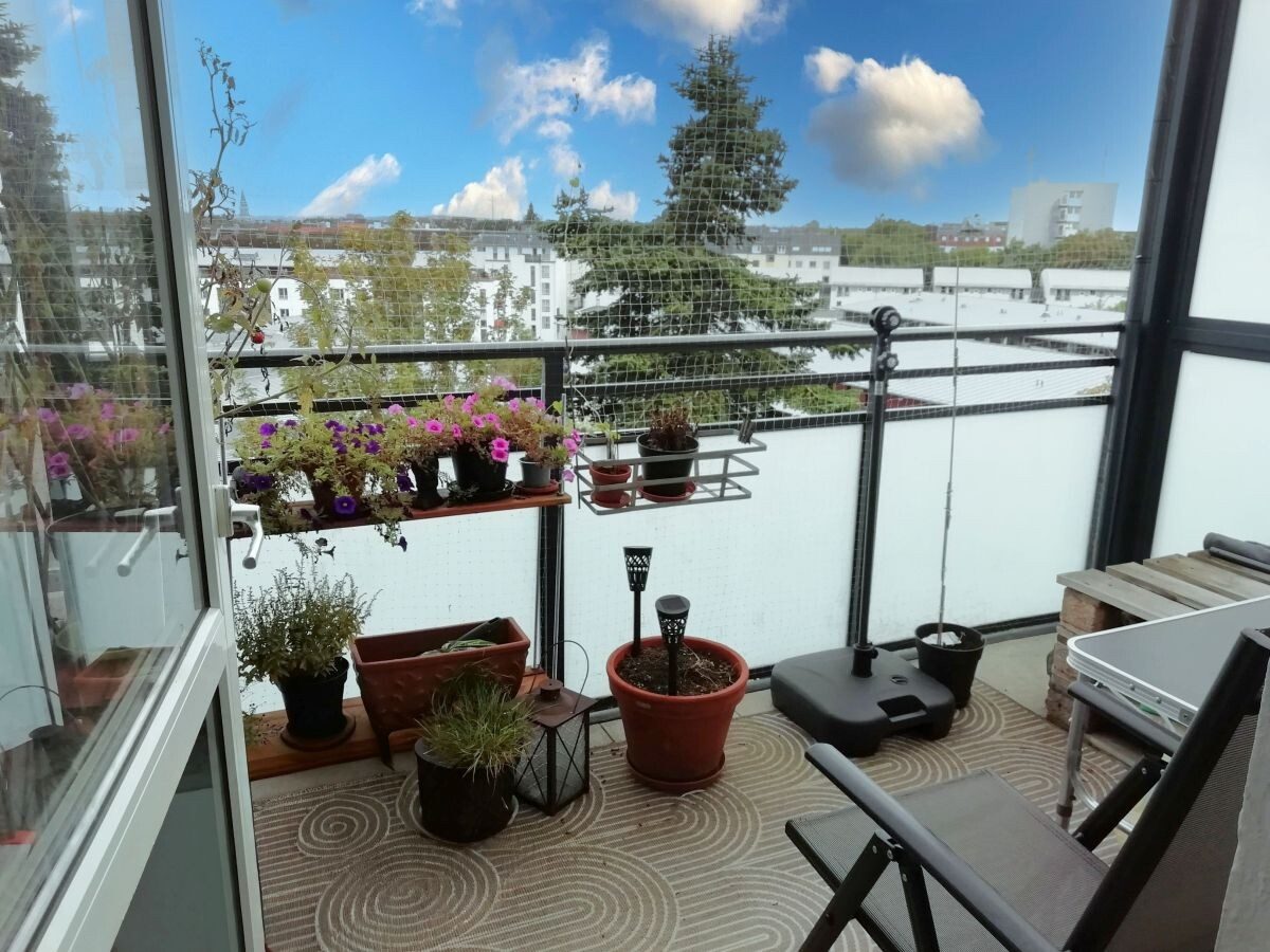 9221PE-11 Balkon Immobilienangebot - Kiel / Ravensberg - Alle - Am Ziel Ihrer (An-)Lagewünsche - vermietete 3-Zimmer-ETW zur Kapitalanlage in Kiel-Ravensberg