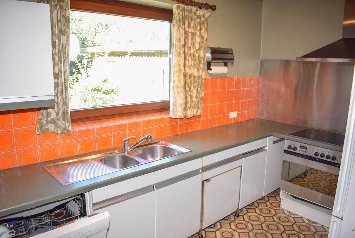 Immobilienangebot - Altenholz / Klausdorf - Alle - Freistehender Bungalow auf traumhaften Grundstück in absolut ruhiger Endlage