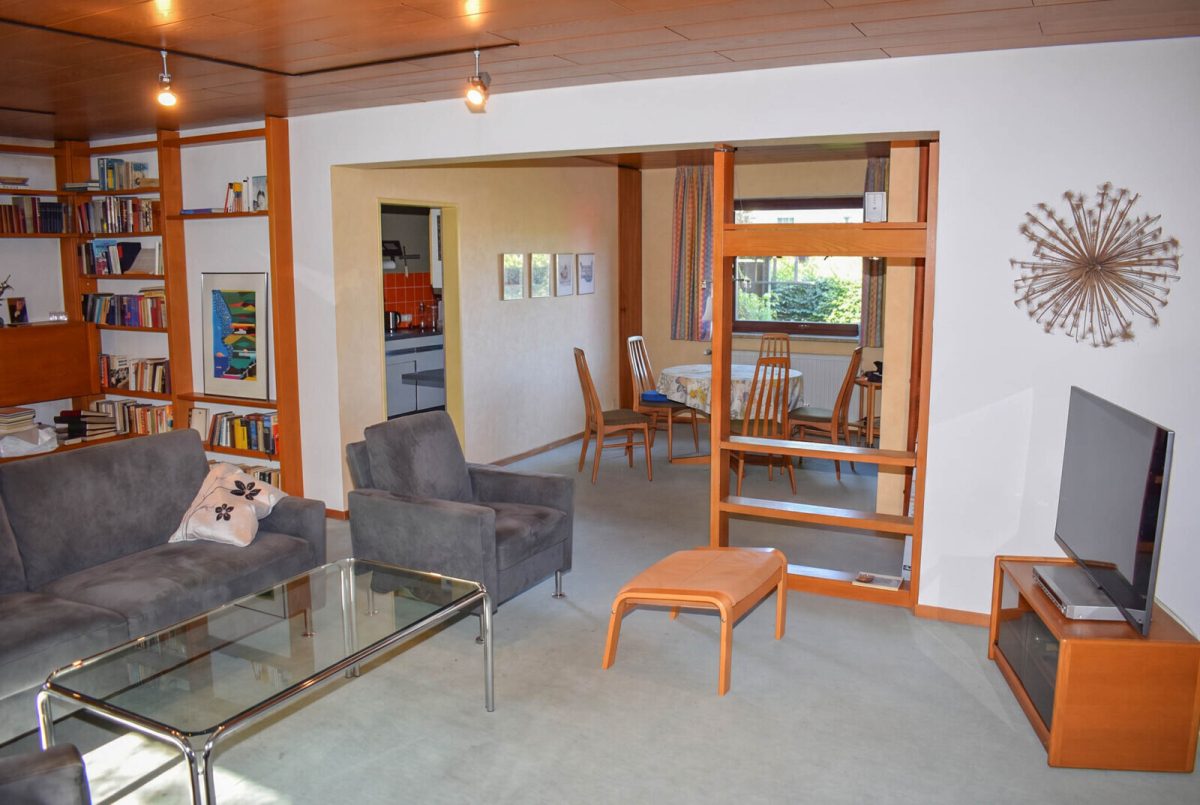 Immobilienangebot - Altenholz / Klausdorf - Alle - Freistehender Bungalow auf traumhaften Grundstück in absolut ruhiger Endlage