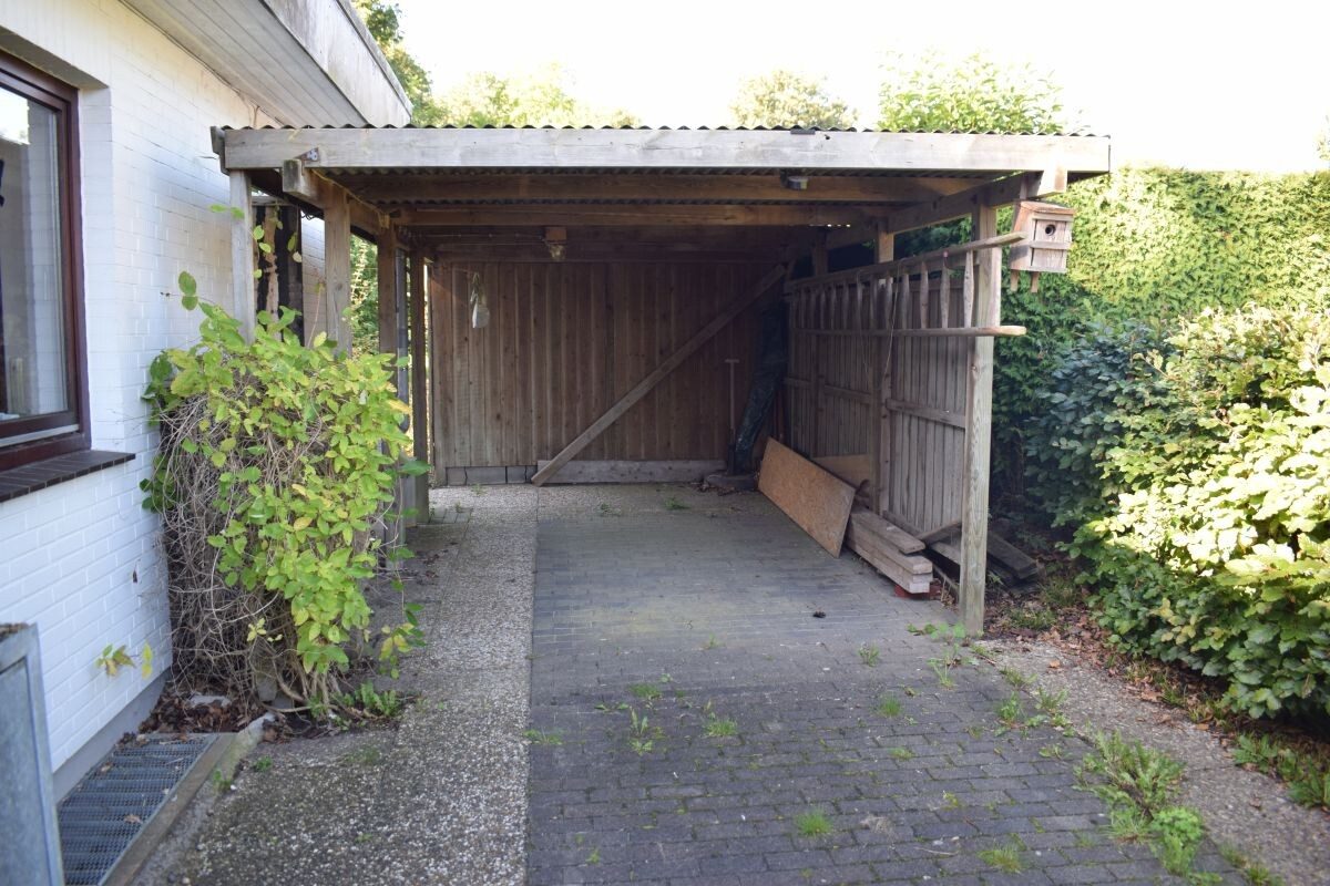 Immobilienangebot - Altenholz / Klausdorf - Alle - Freistehender Bungalow auf traumhaften Grundstück in absolut ruhiger Endlage