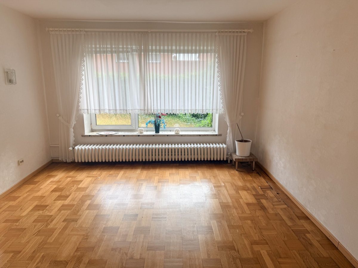 Immobilienangebot - Langwedel - Alle - Zweifamilienhaus mit Nebengebäude in Langwedel
