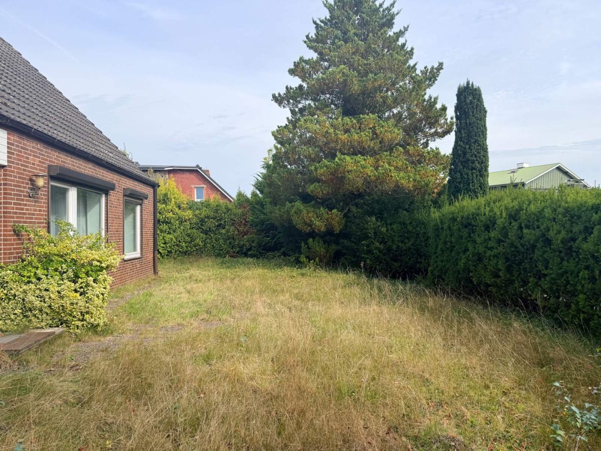 Immobilienangebot - Langwedel - Alle - Zweifamilienhaus mit Nebengebäude in Langwedel