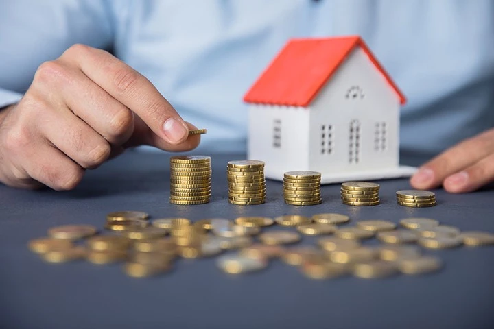 Die Immobilienpreise steigen, daher muss immer mehr Geld für eine Immobile bezahlt werden.