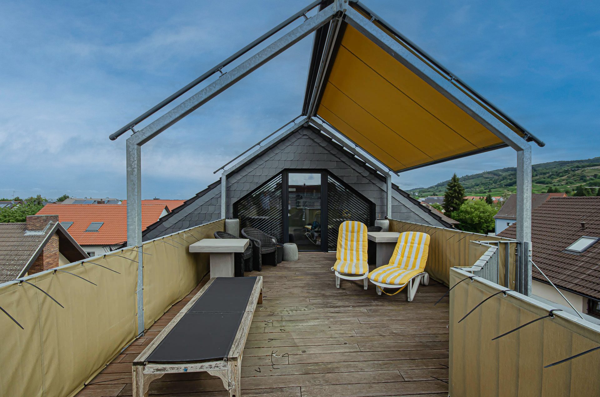 Immobilienangebot - Schriesheim - Alle - Außergewöhnliche Maisonettewohnung mit großer Dachterrasse