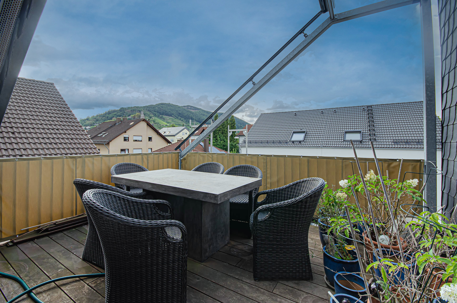 Immobilienangebot - Schriesheim - Alle - Außergewöhnliche Maisonettewohnung mit großer Dachterrasse