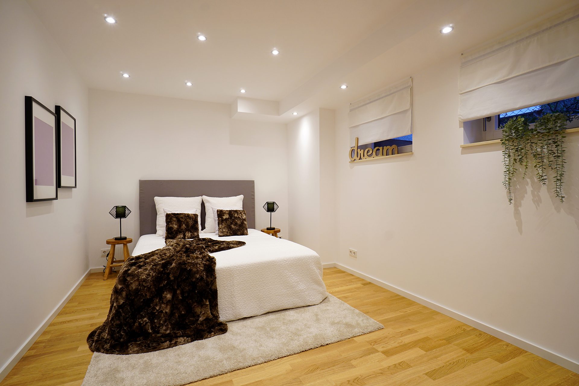 Immobilienangebot - Heidelberg - Alle - Frisch renovierte, großzügige Maisonette-Wohnung mit Wintergarten und zwei TG-Stellplätzen