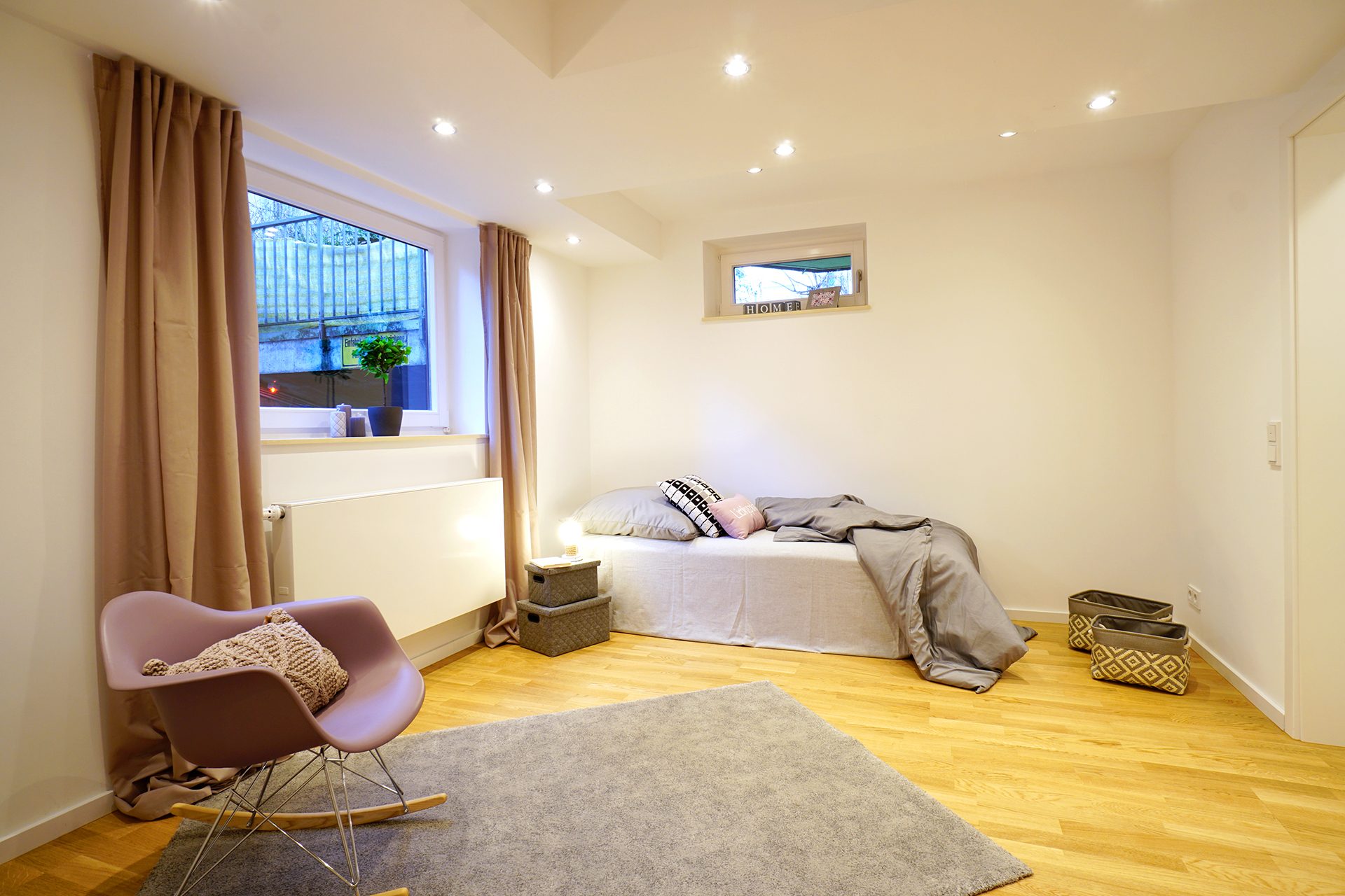 Immobilienangebot - Heidelberg - Alle - Frisch renovierte, großzügige Maisonette-Wohnung mit Wintergarten und zwei TG-Stellplätzen