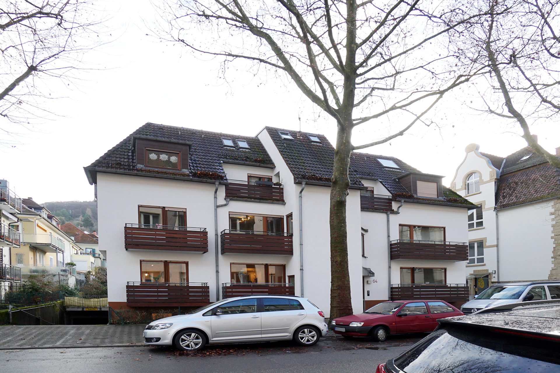 Immobilienangebot - Heidelberg - Alle - Frisch renovierte, großzügige Maisonette-Wohnung mit Wintergarten und zwei TG-Stellplätzen