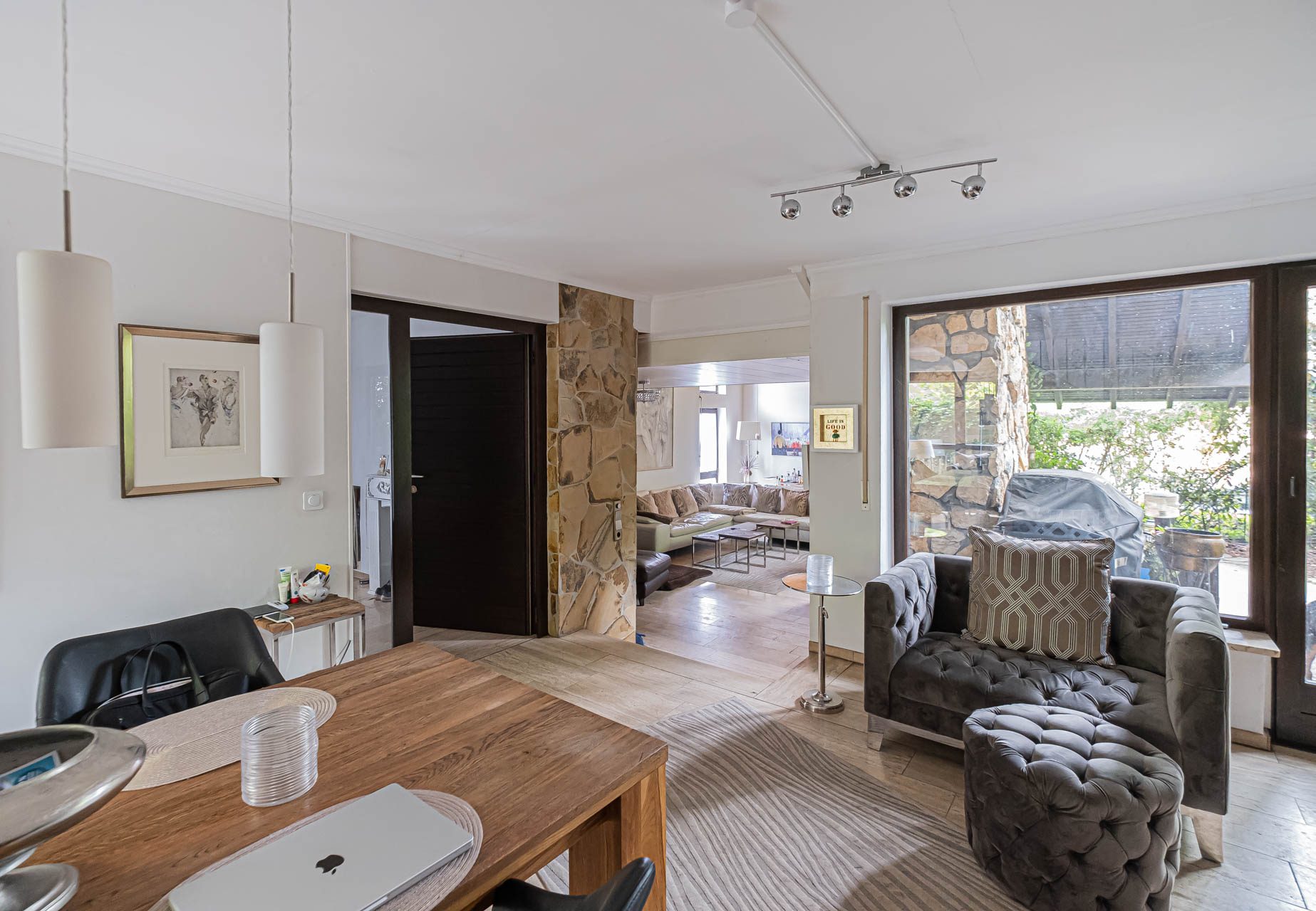Immobilienangebot - Schriesheim - Alle - Zeitlich begrenztes Mietangebot: Idyllisches Einfamilienhaus mit Einliegerwohnung und kleinem Garten