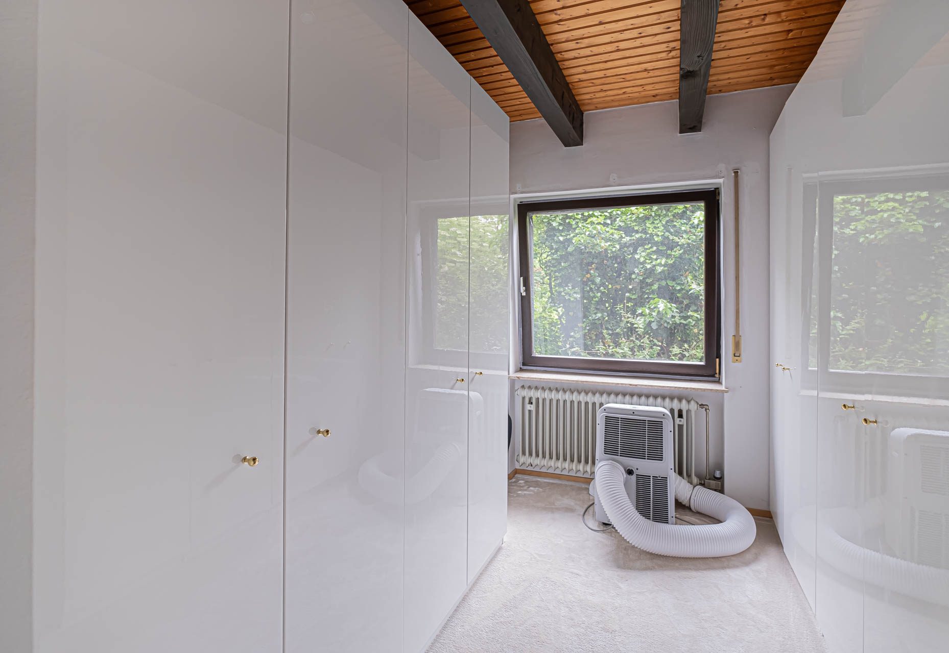 Immobilienangebot - Schriesheim - Alle - Zeitlich begrenztes Mietangebot: Idyllisches Einfamilienhaus mit Einliegerwohnung und kleinem Garten