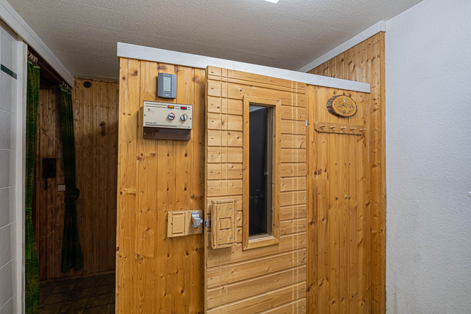 Immobilienangebot - Schriesheim - Alle - Zeitlich begrenztes Mietangebot: Idyllisches Einfamilienhaus mit Einliegerwohnung und kleinem Garten
