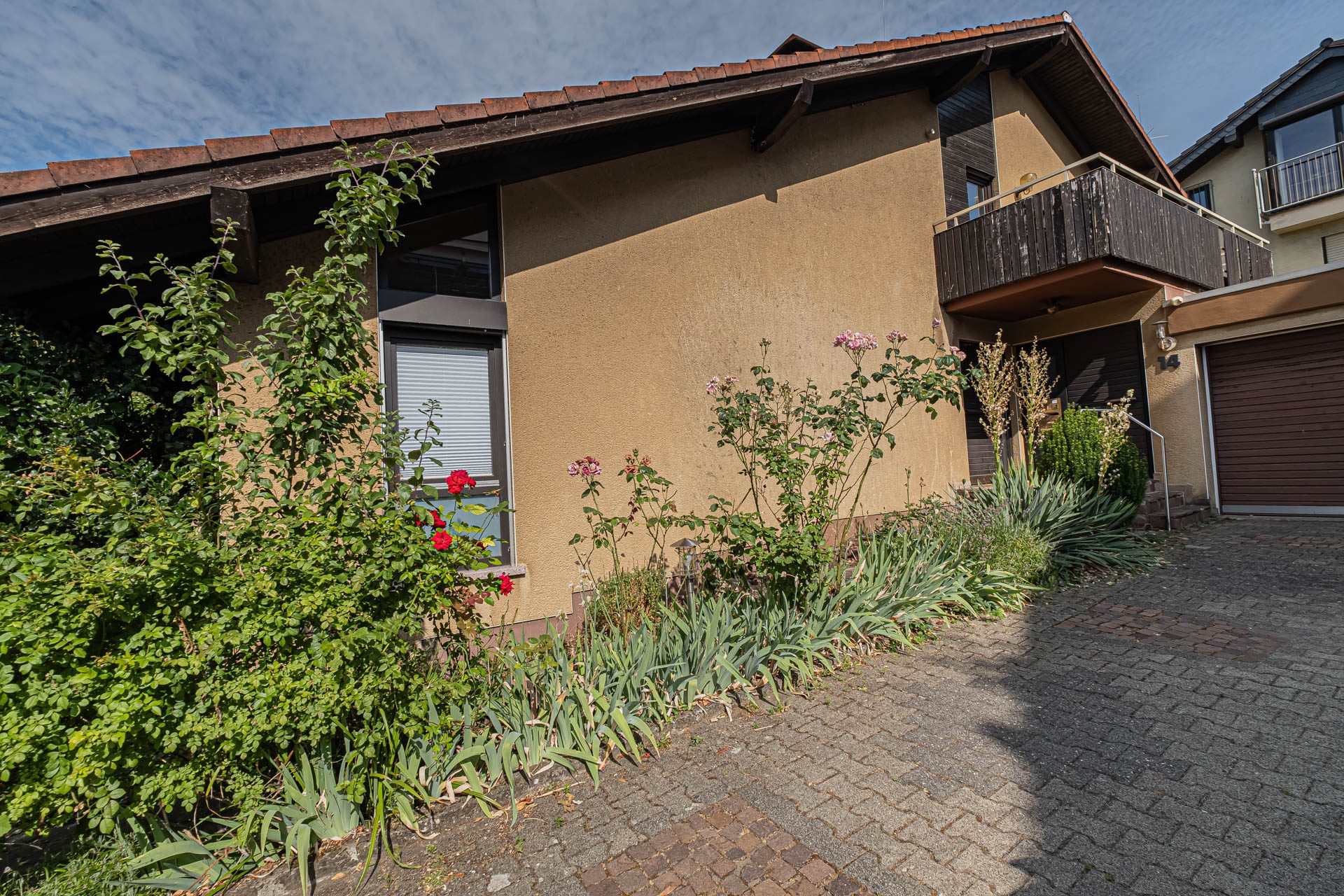 Immobilienangebot - Schriesheim - Alle - Zeitlich begrenztes Mietangebot: Idyllisches Einfamilienhaus mit Einliegerwohnung und kleinem Garten