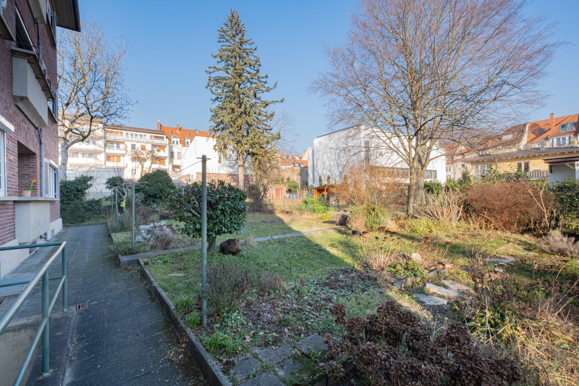 Immobilienangebot - Heidelberg / Neuenheim - Alle - In Top-Lage: großzügige 4-Zimmer-Wohnung in historischem MFH mit Gartenanteil und Stellplatz