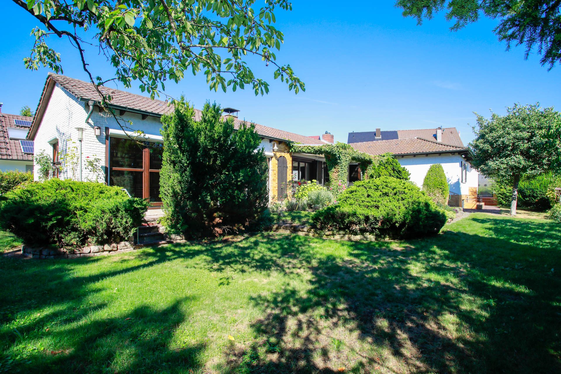 Immobilienangebot - Ilvesheim - Alle - Geräumiger Bungalow auf großem Grundstück in Ilvesheim