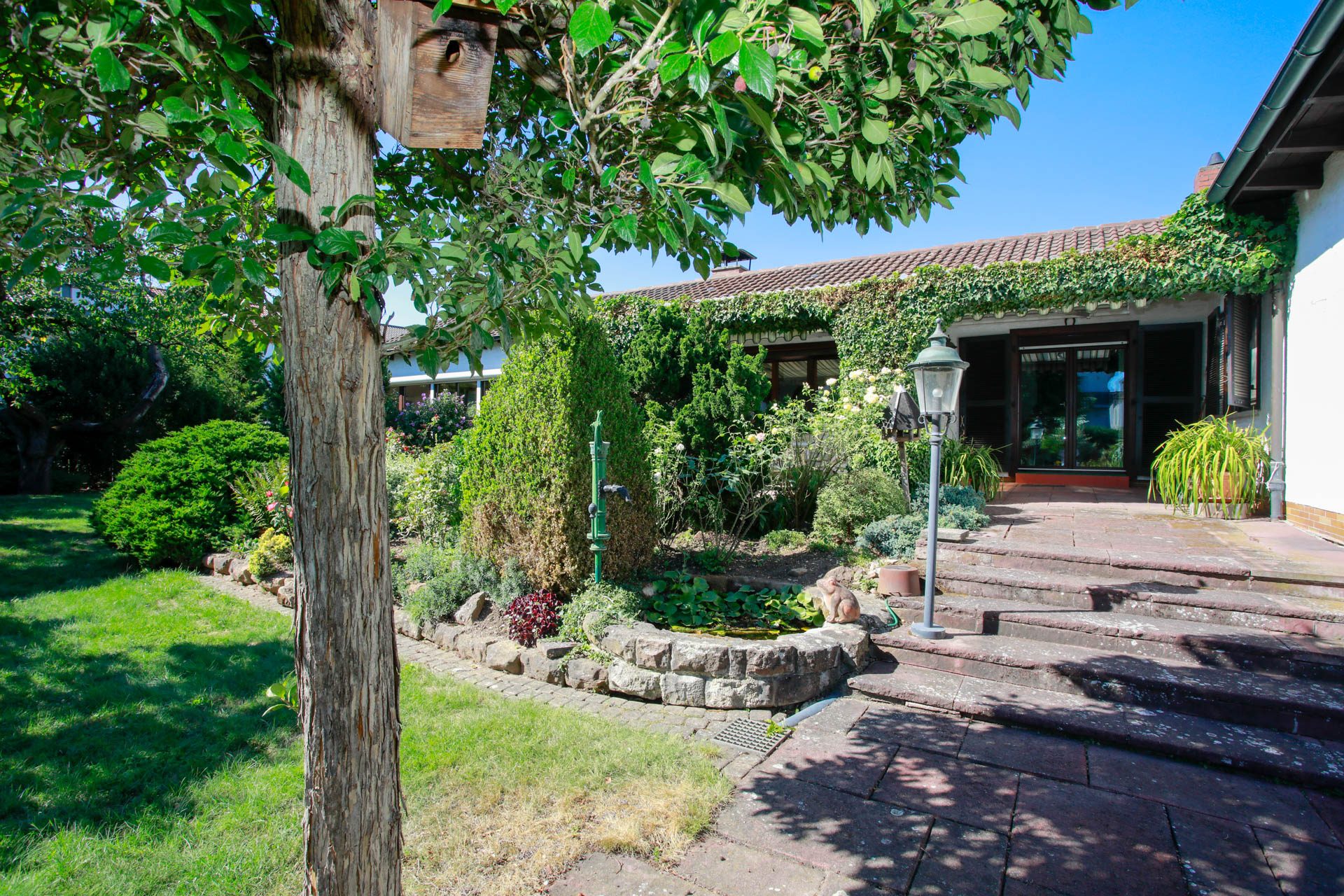 Immobilienangebot - Ilvesheim - Alle - Geräumiger Bungalow auf großem Grundstück in Ilvesheim