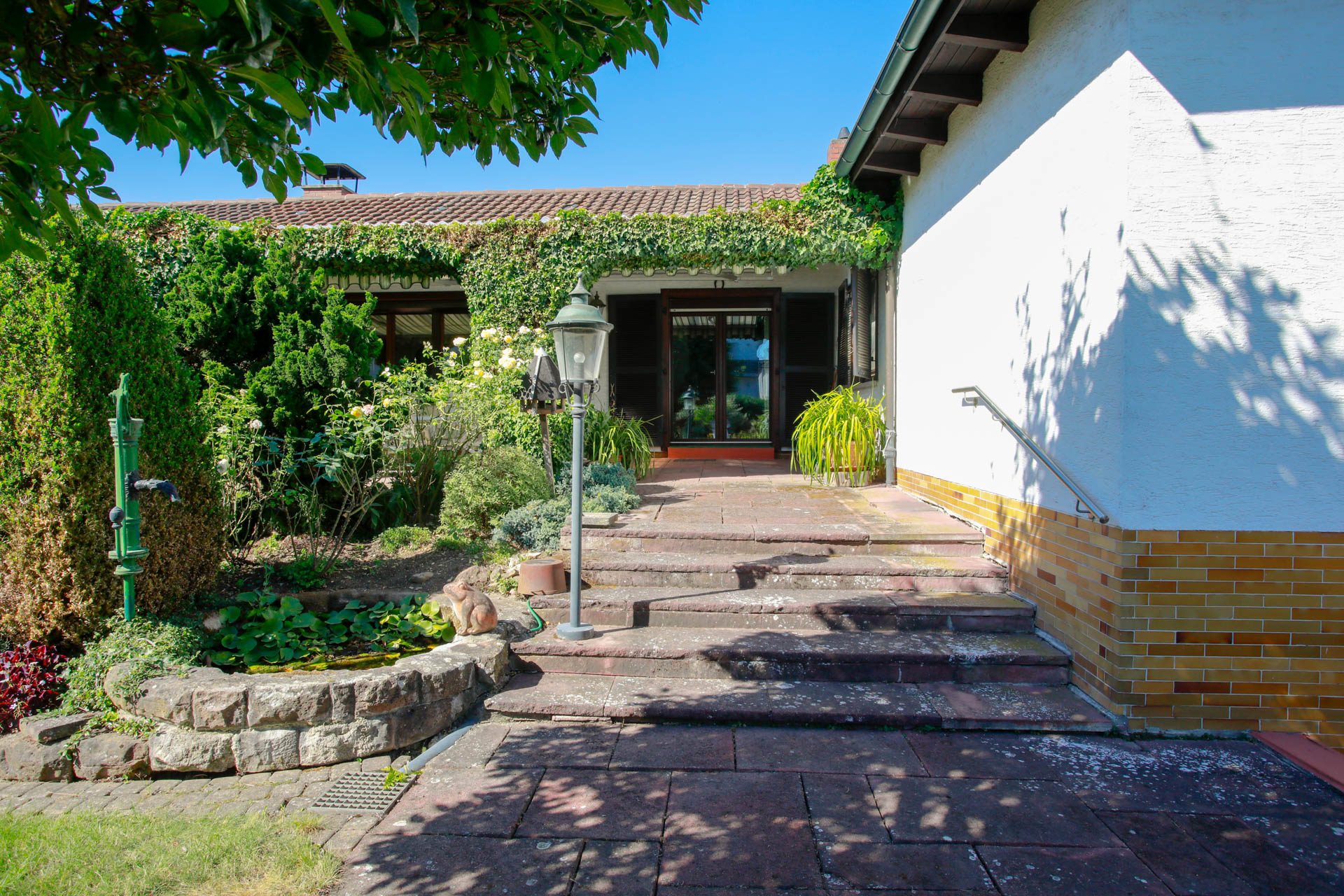 Immobilienangebot - Ilvesheim - Alle - Geräumiger Bungalow auf großem Grundstück in Ilvesheim