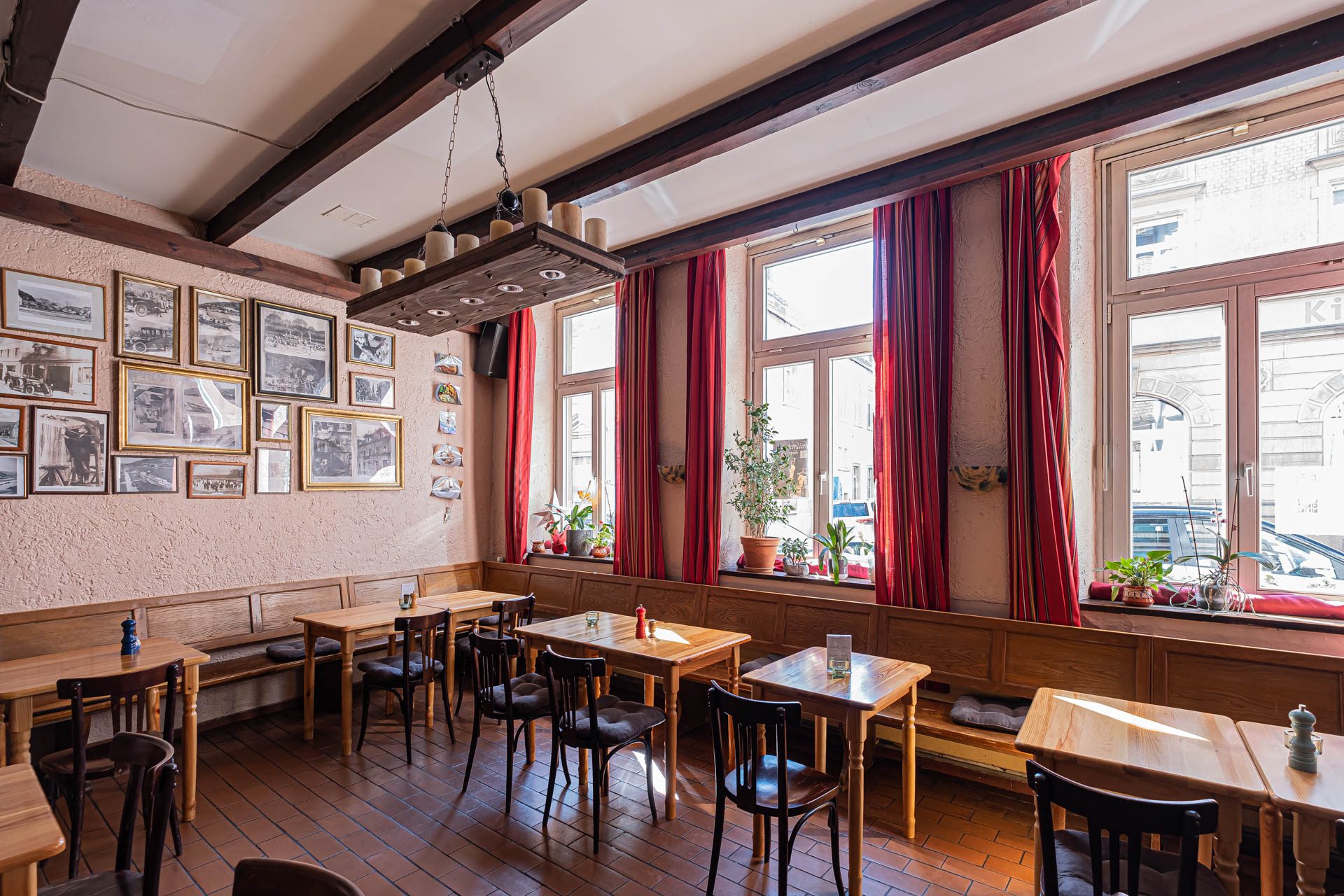 Immobilienangebot - Heidelberg - Alle - Prächtiges Wohn- und Geschäftshaus mit historischer Gaststätte und drei Wohneinheiten in Top-Lage