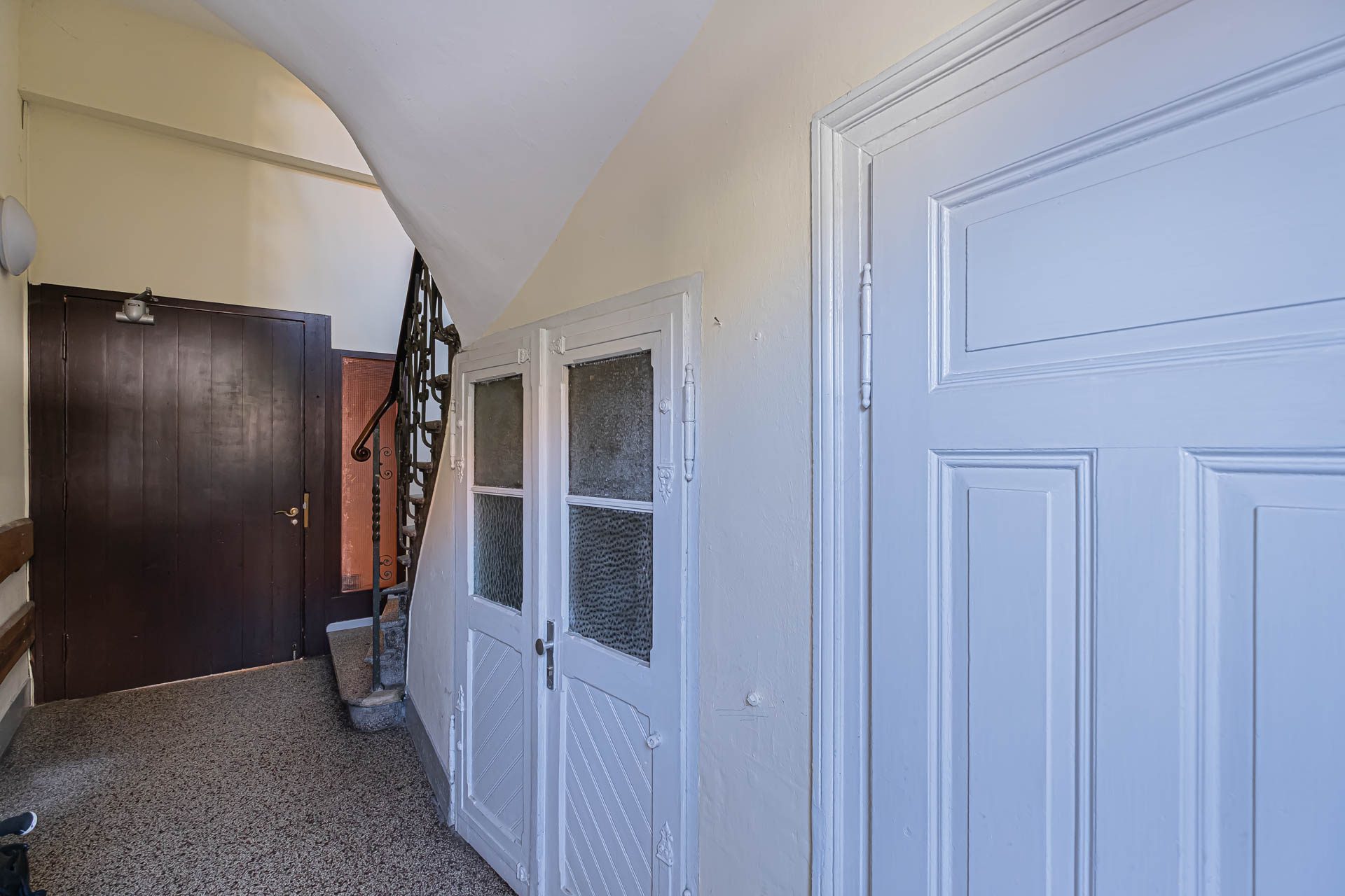 Immobilienangebot - Heidelberg - Alle - Prächtiges Wohn- und Geschäftshaus mit historischer Gaststätte und drei Wohneinheiten in Top-Lage