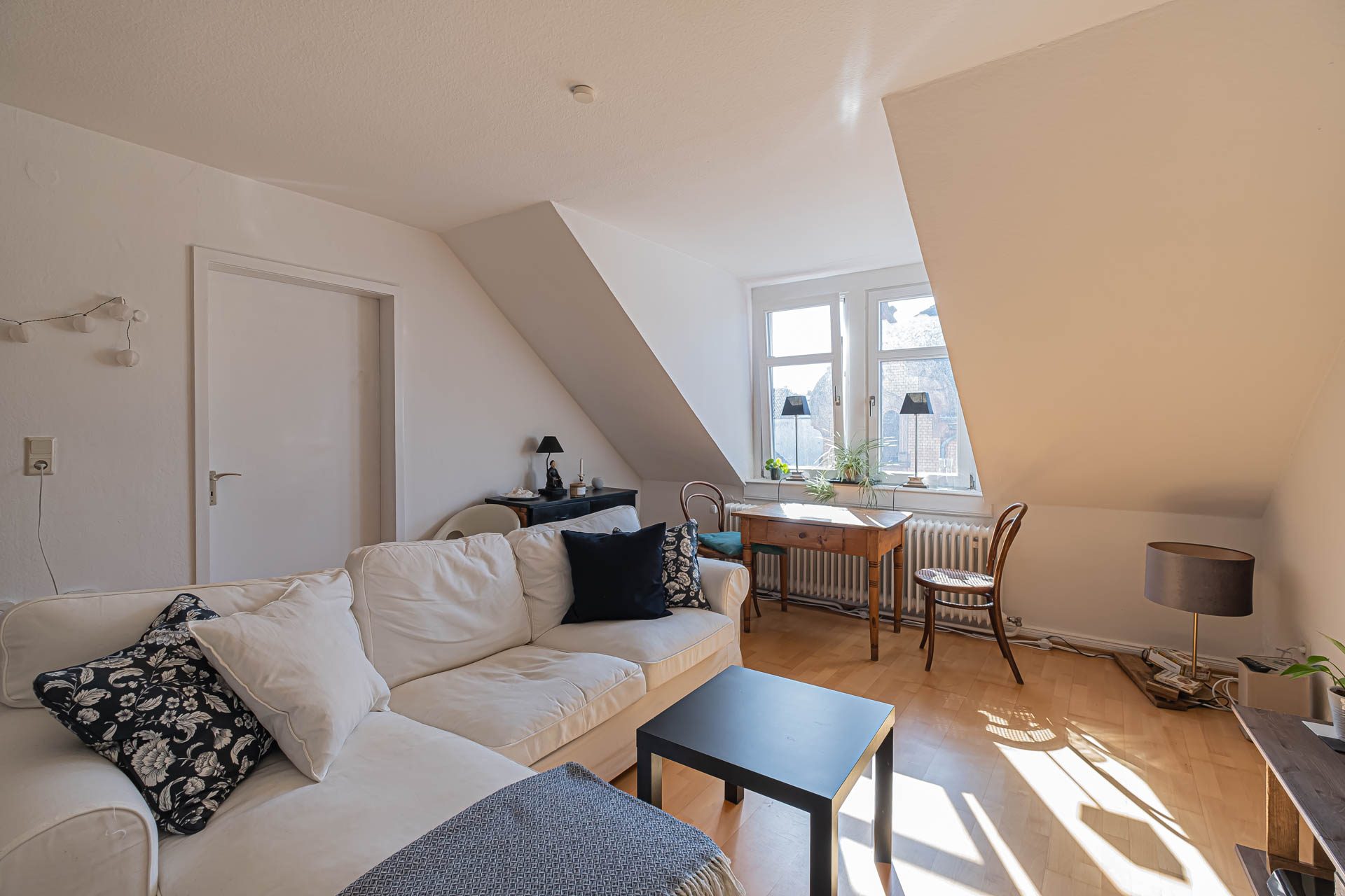 Immobilienangebot - Heidelberg - Alle - Prächtiges Wohn- und Geschäftshaus mit historischer Gaststätte und drei Wohneinheiten in Top-Lage