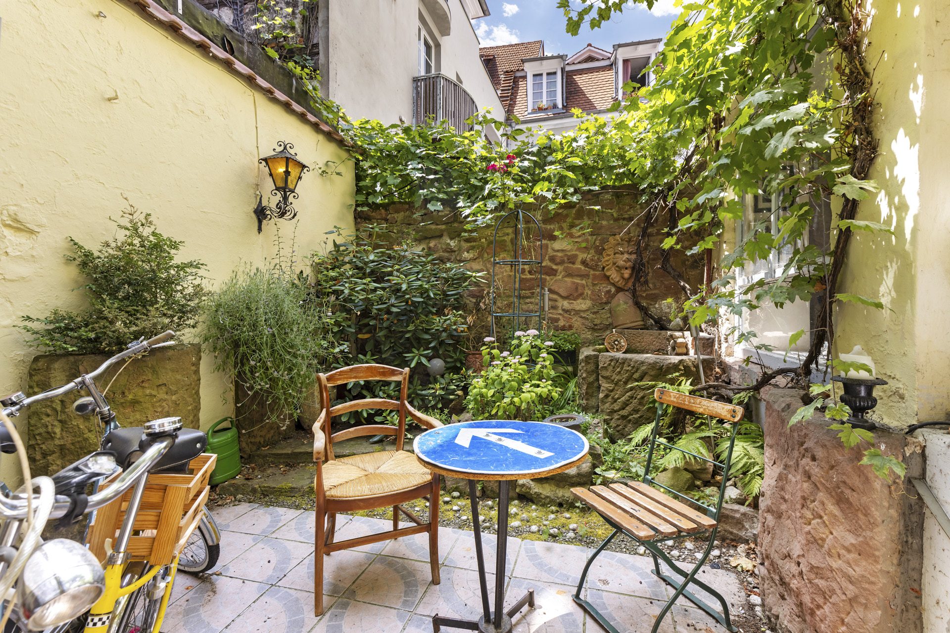 Immobilienangebot - Heidelberg - Alle - In begehrter Altstadt-Lage: Sehr gepflegtes Wohnhaus mit außerordentlichem Charme