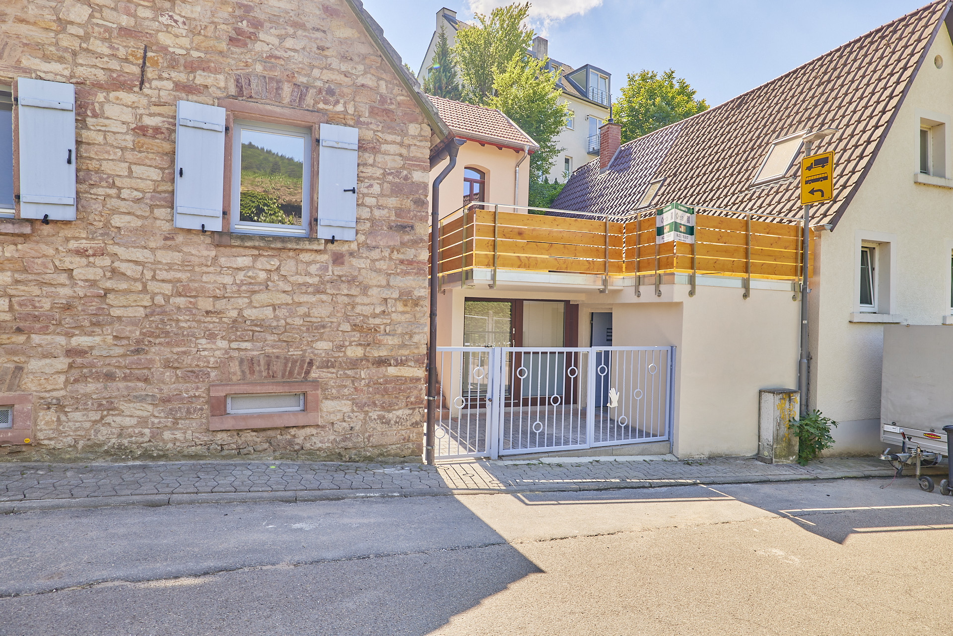 Immobilienangebot - Heidelberg - Alle - Ohne Käuferprovision: Charmantes Stadthaus mit 5 Zimmern und schöner Sonnenterrasse