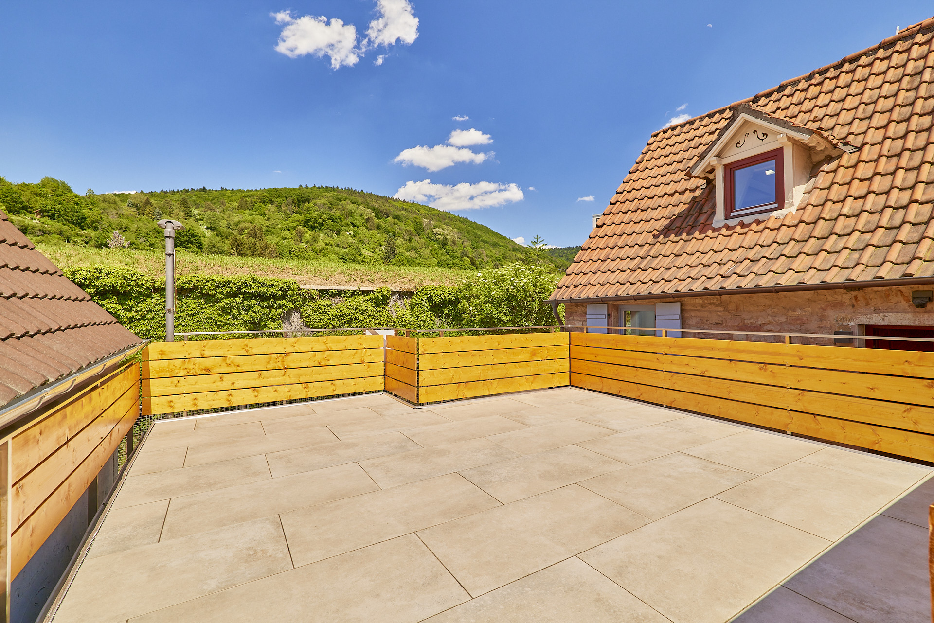 Immobilienangebot - Heidelberg - Alle - Ohne Käuferprovision: Charmantes Stadthaus mit 5 Zimmern und schöner Sonnenterrasse