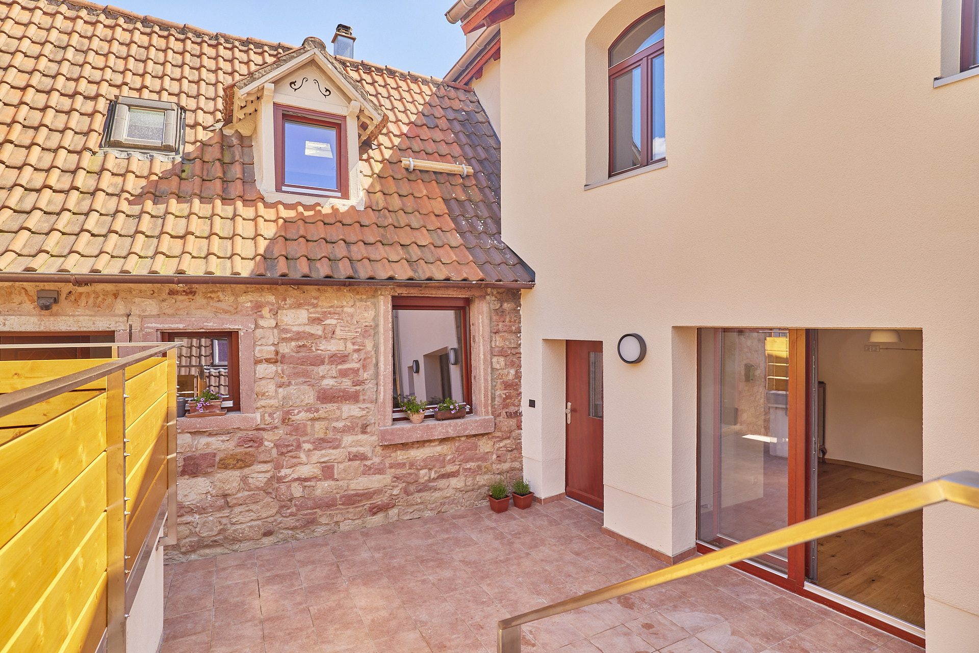 Immobilienangebot - Heidelberg - Alle - Ohne Käuferprovision: Charmantes Stadthaus mit 5 Zimmern und schöner Sonnenterrasse