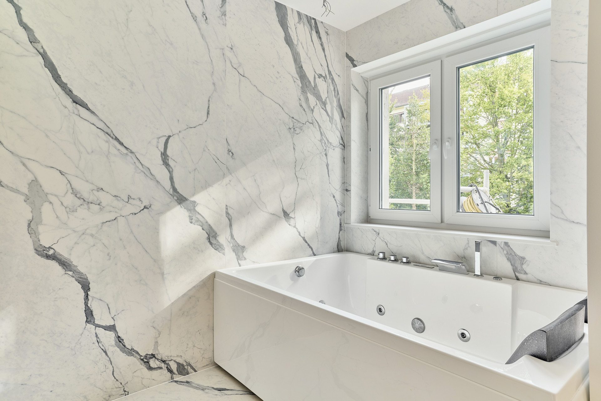 Immobilienangebot - Heidelberg - Alle - Wohntraum in Handschuhsheim: Kernsanierte 3,5-Zimmer-Wohnung mit 2 Bädern, 2 Balkonen und Gartenteil