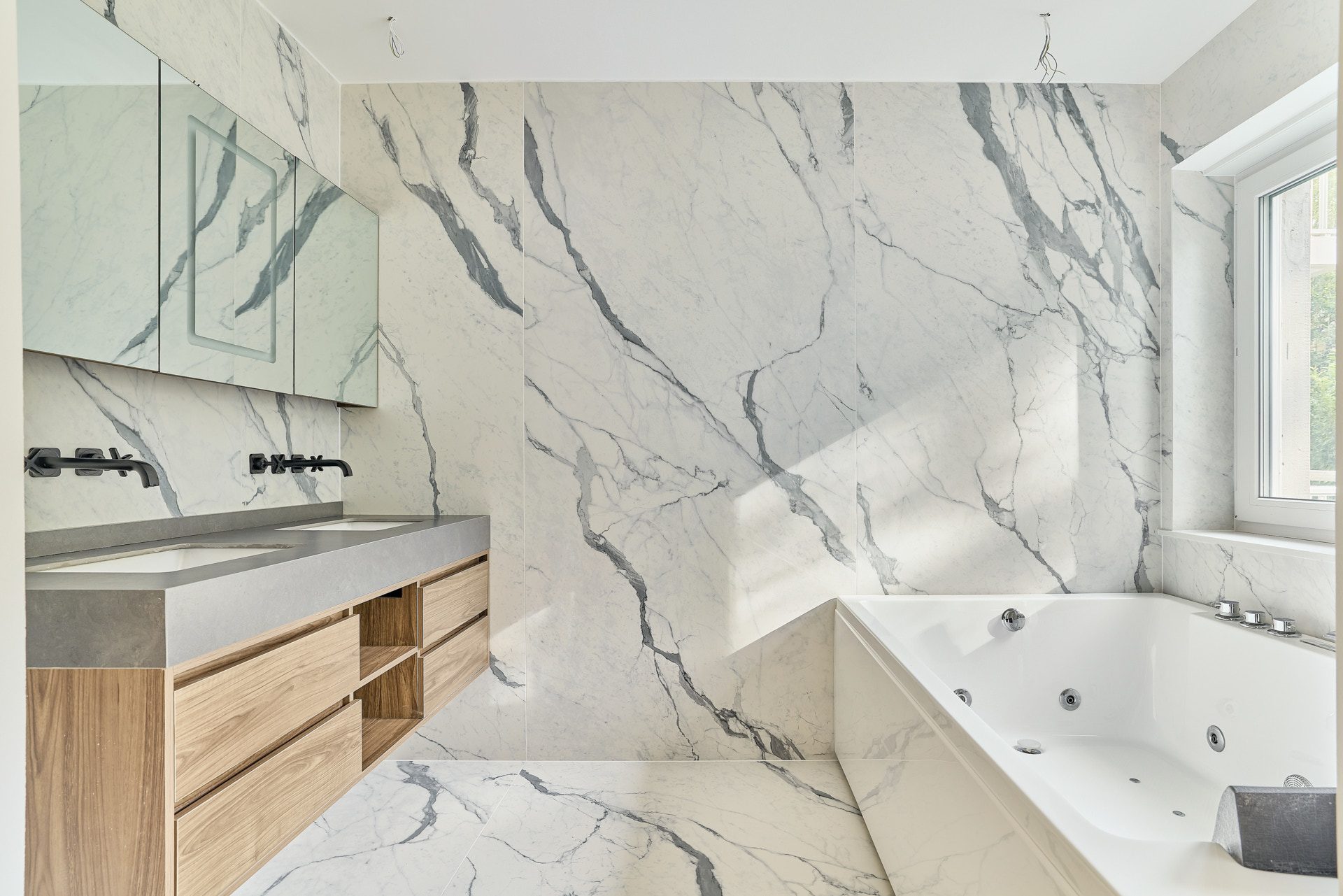 Immobilienangebot - Heidelberg - Alle - Wohntraum in Handschuhsheim: Kernsanierte 3,5-Zimmer-Wohnung mit 2 Bädern, 2 Balkonen und Gartenteil