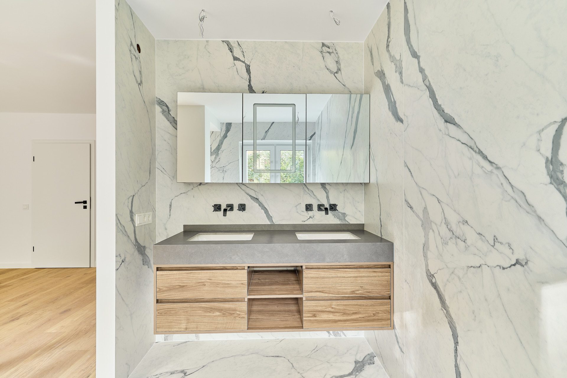 Immobilienangebot - Heidelberg - Alle - Wohntraum in Handschuhsheim: Kernsanierte 3,5-Zimmer-Wohnung mit 2 Bädern, 2 Balkonen und Gartenteil