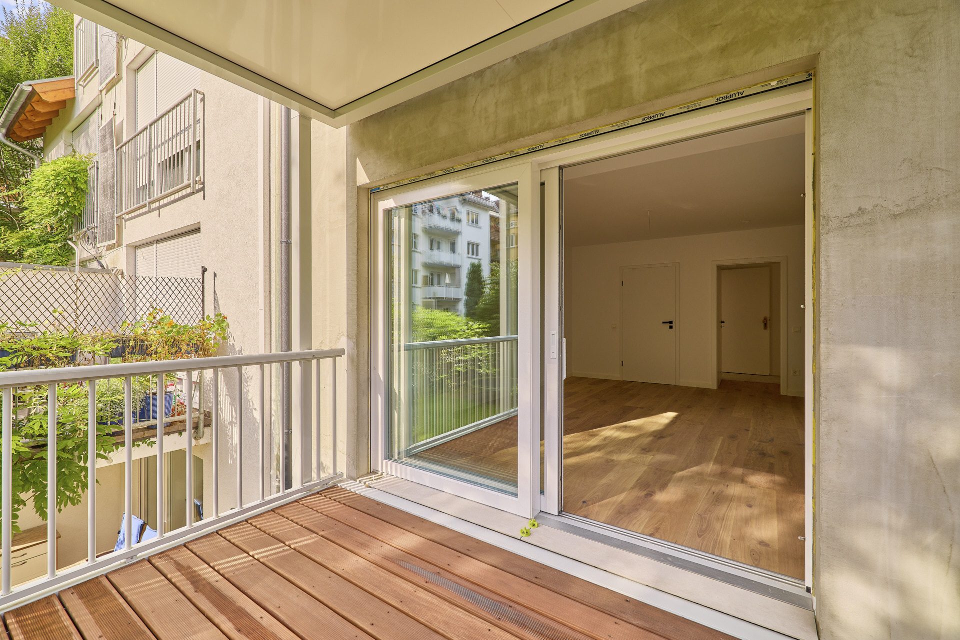 Immobilienangebot - Heidelberg - Alle - Wohntraum in Handschuhsheim: Kernsanierte 3,5-Zimmer-Wohnung mit 2 Bädern, 2 Balkonen und Gartenteil