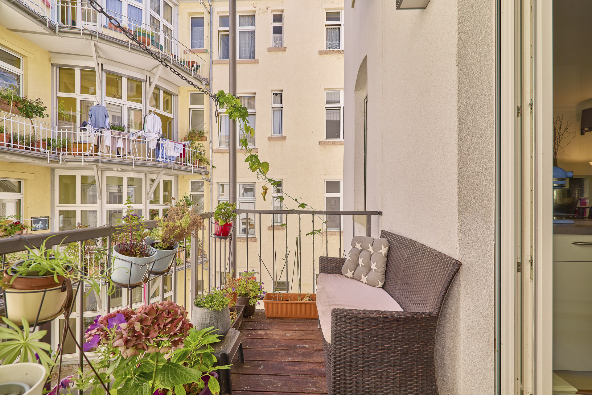 Immobilienangebot - Heidelberg - Alle - Rarität in der Weststadt: Liebevoll sanierte Altbauwohnung mit 2 Bädern, 2 Balkonen und Fahrstuhl