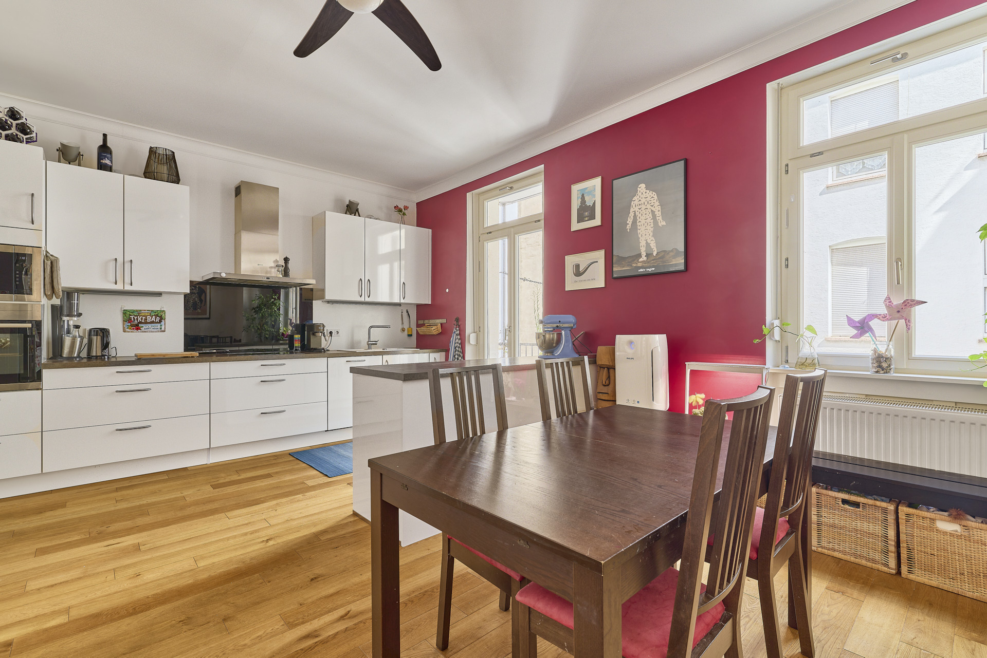 Immobilienangebot - Heidelberg - Alle - Rarität in der Weststadt: Liebevoll sanierte Altbauwohnung mit 2 Bädern, 2 Balkonen und Fahrstuhl