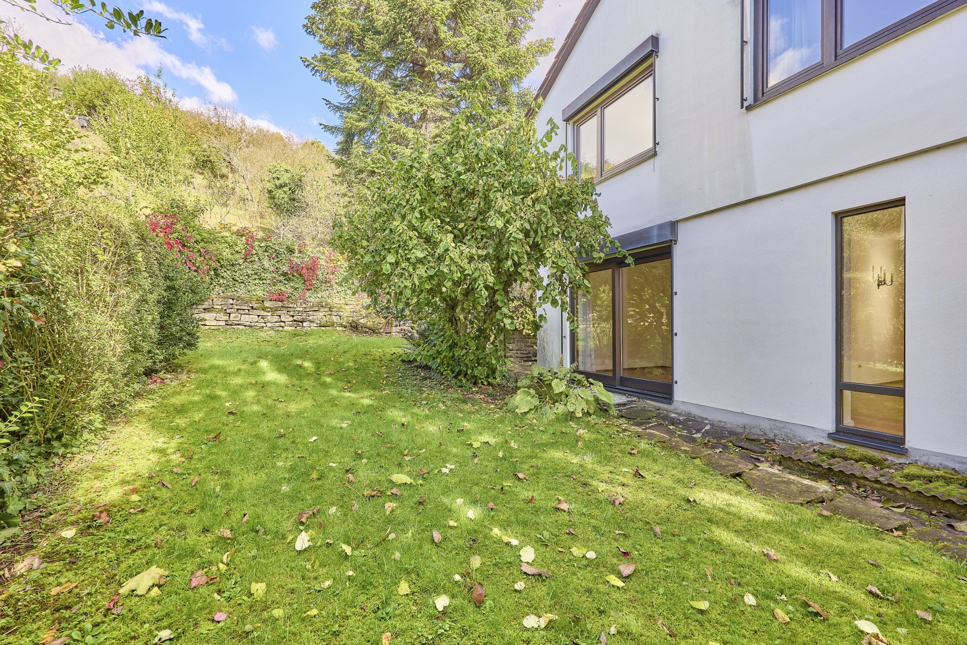 Immobilienangebot - Heidelberg - Alle - Hell und großzügig: Einfamilienhaus mit großem Garten und Garage in beliebter Wohnlage