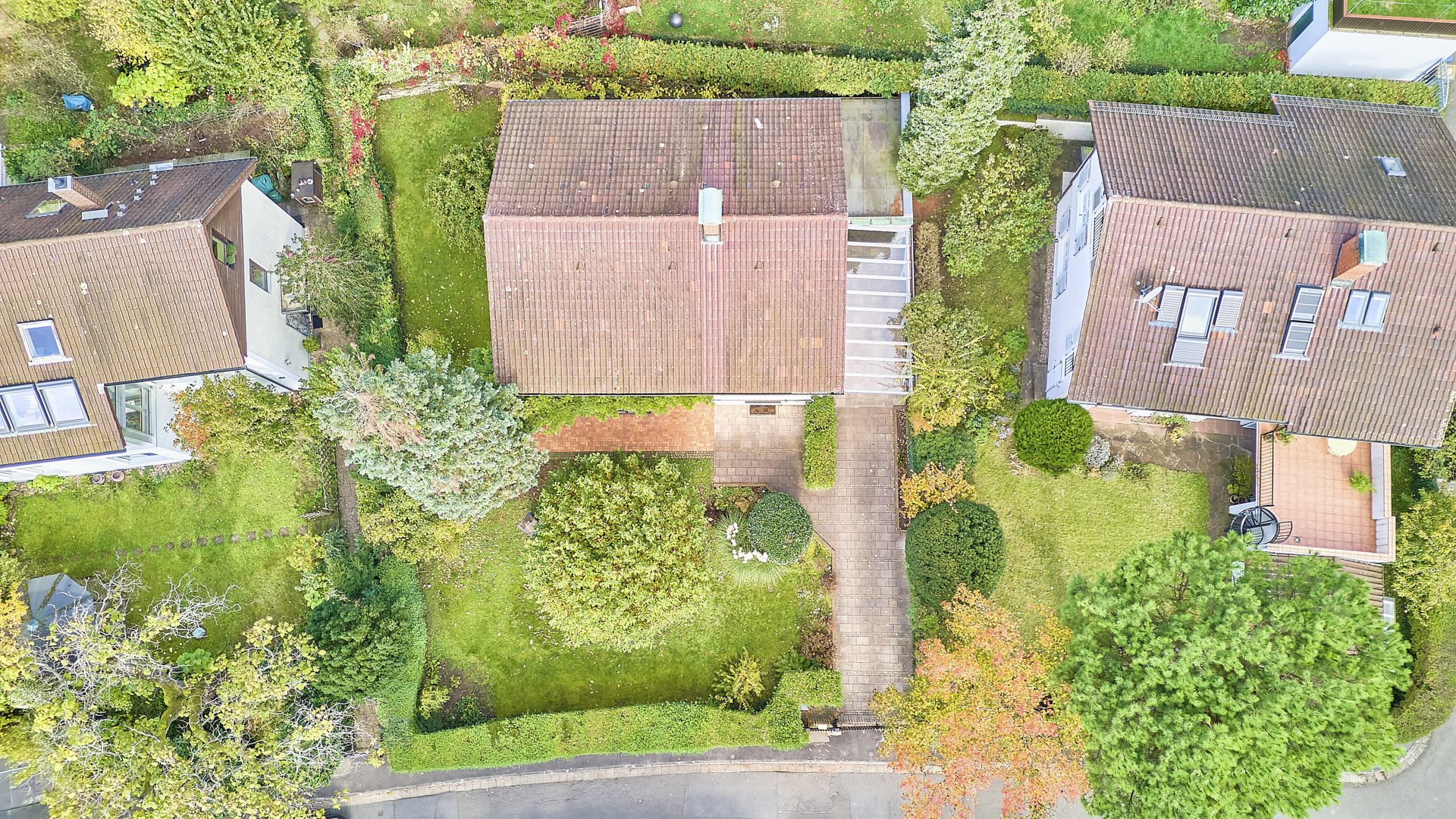 Immobilienangebot - Heidelberg - Alle - Hell und großzügig: Einfamilienhaus mit großem Garten und Garage in beliebter Wohnlage