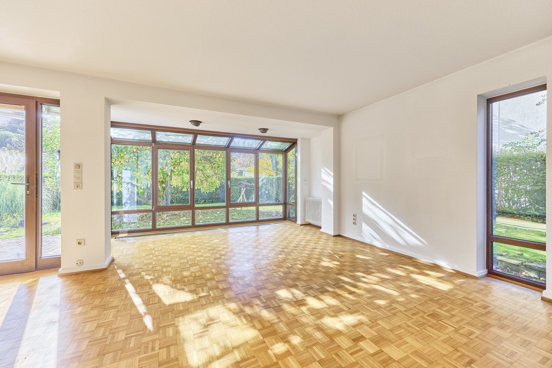 Immobilienangebot - Heidelberg - Alle - Hell und großzügig: Einfamilienhaus mit großem Garten und Garage in beliebter Wohnlage
