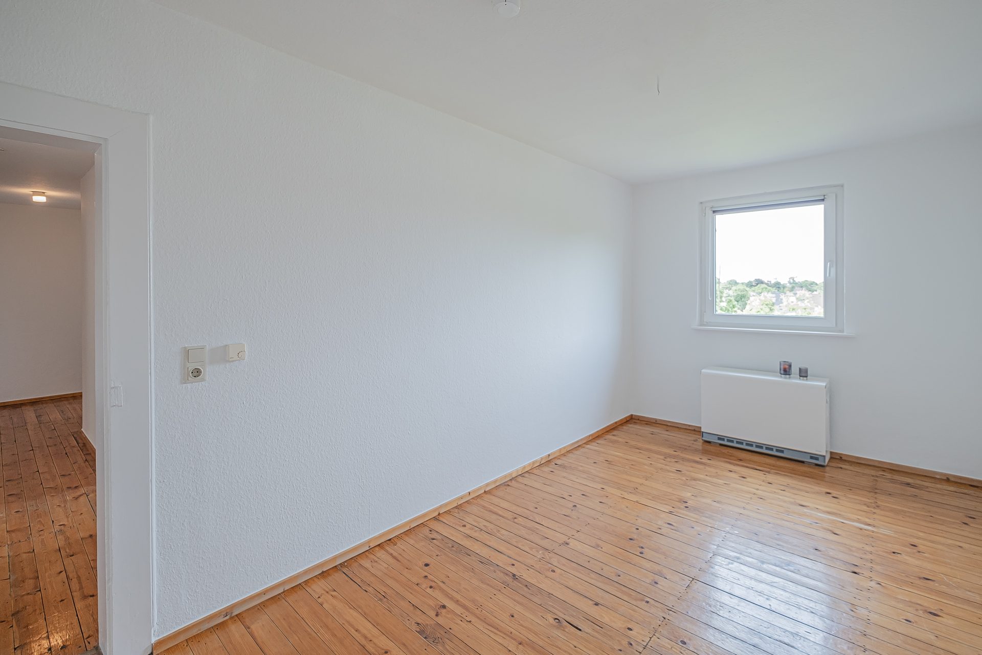 Immobilienangebot - Mannheim - Alle - Helle Dreizimmer-Dachgeschosswohnung in zentraler Lage –  Ideal für Altbauliebhaber