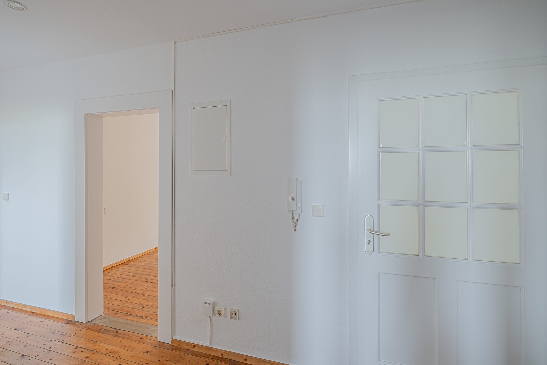 Immobilienangebot - Mannheim - Alle - Helle Dreizimmer-Dachgeschosswohnung in zentraler Lage –  Ideal für Altbauliebhaber