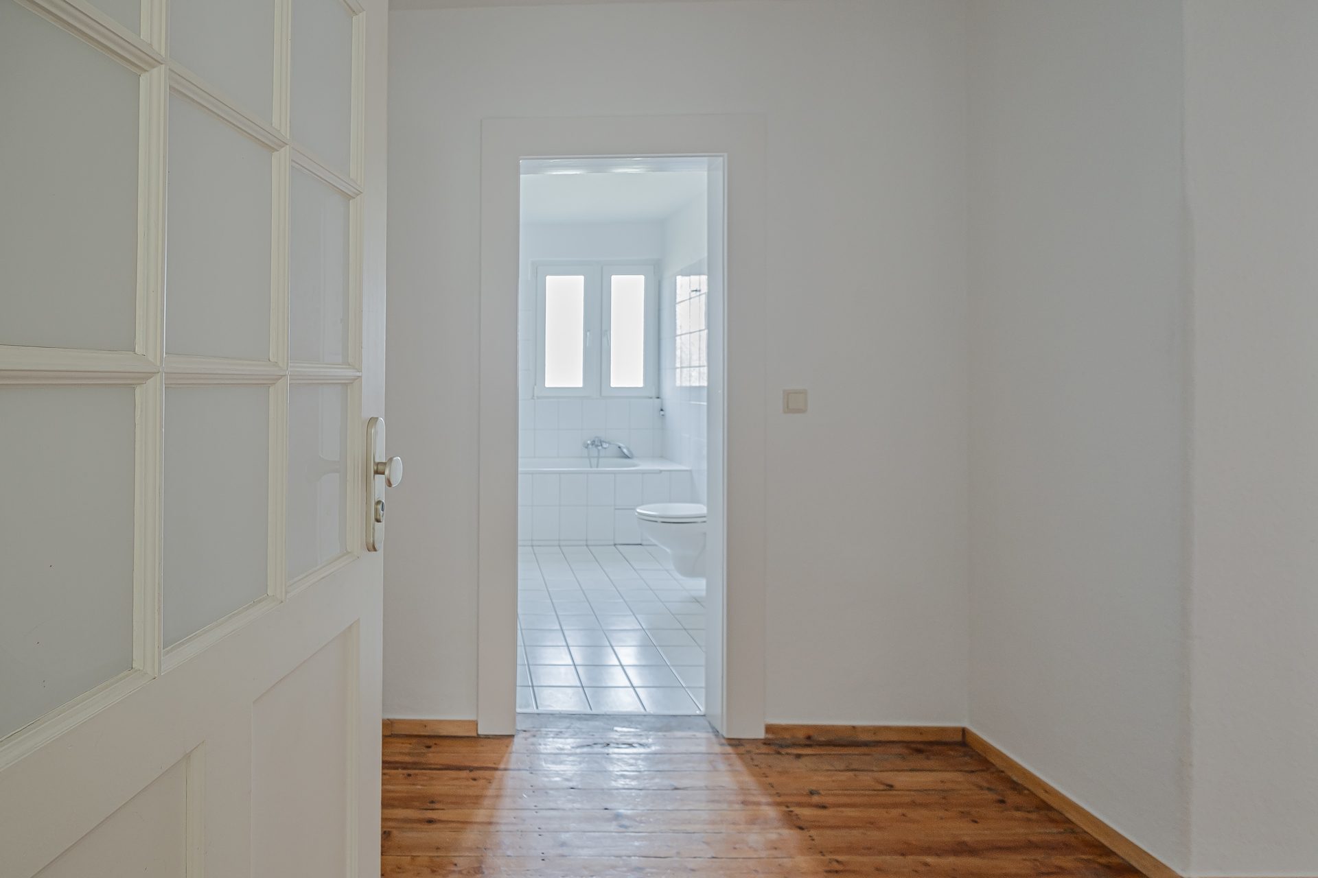 Immobilienangebot - Mannheim - Alle - Helle Dreizimmer-Dachgeschosswohnung in zentraler Lage –  Ideal für Altbauliebhaber